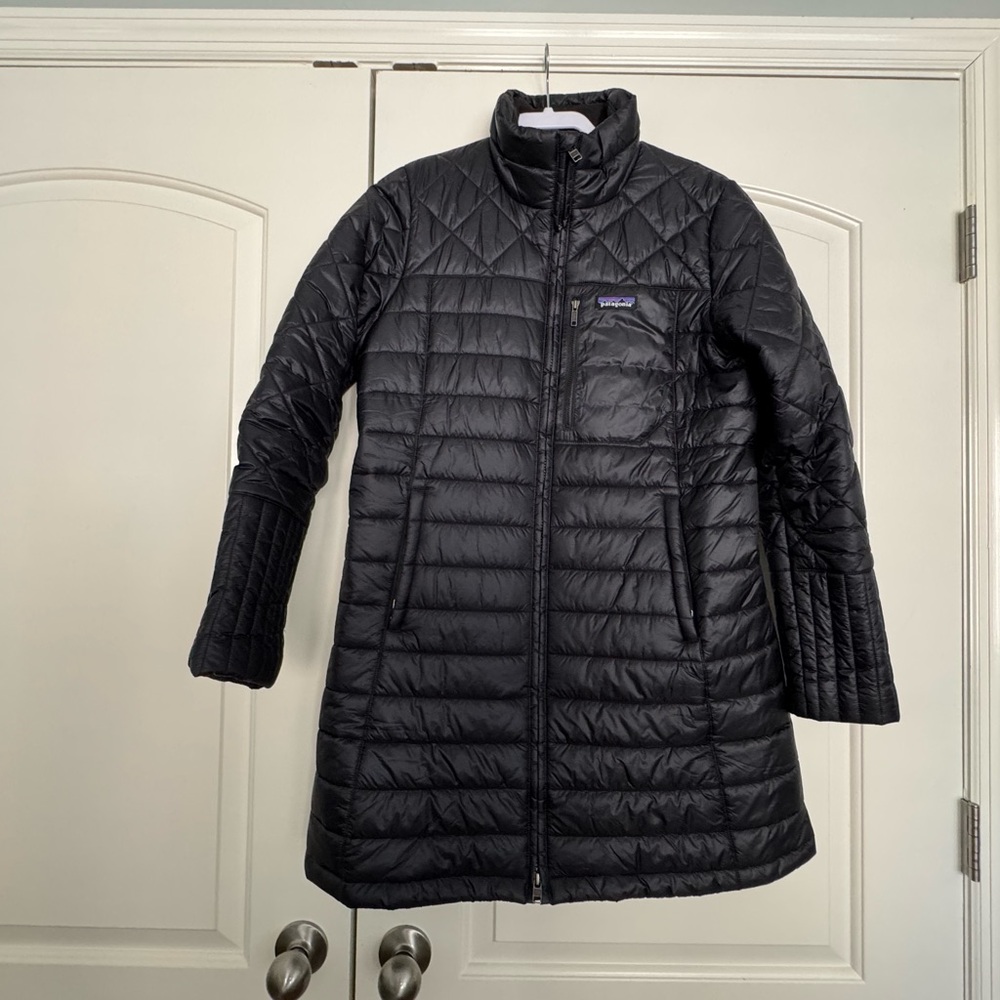 Women’s Patagonia Radalie Parka! Excellent condition.